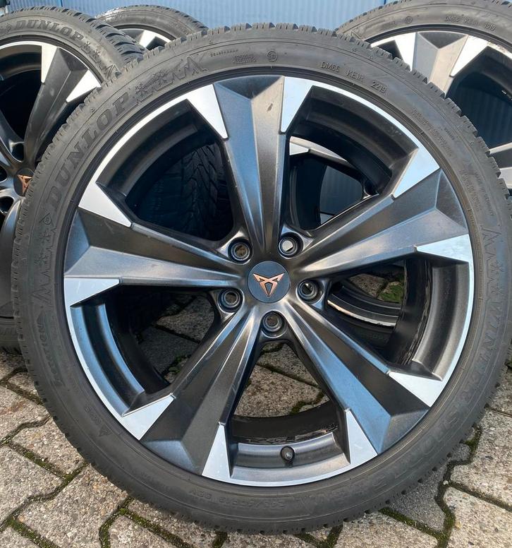 19” Originele Cupra Ateca Velgen + Winterbanden, Auto-onderdelen, Banden en Velgen, Banden en Velgen, Zomerbanden, 19 inch, 245 mm