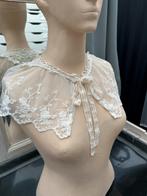 Antieke Kanten Kraag met Strik voorzijde, mooie achterzijde, Antiek en Kunst, Antiek | Kleding en Accessoires, Ophalen of Verzenden