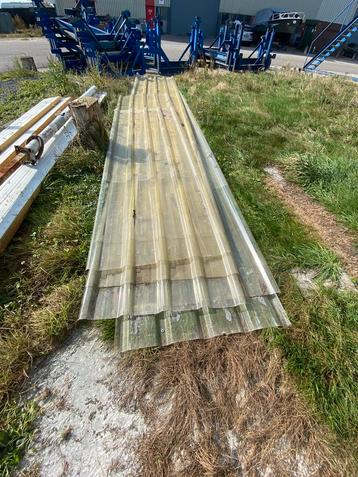 Lichtplaten dak beschikbaar voor biedingen
