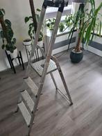 Trapje 3 tredes., Ophalen, Minder dan 2 meter