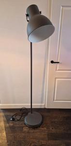 Ikea Hektar Staande Lamp, Huis en Inrichting, Lampen | Vloerlampen, Ophalen, Gebruikt, Metaal, 150 tot 200 cm