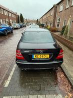 Mercedes-Benz E-Klasse 5.0 E500 Sedan AUT 2004 Zwart, Auto's, Automaat, Achterwielaandrijving, 8 cilinders, Zwart