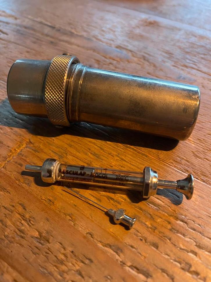 Antieke Esculap Injectiespuit met Koker, Antiek en Kunst, Antiek | Gereedschap en Instrumenten, Ophalen of Verzenden