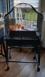 Mooie ruime vogelkooi, Ophalen, Zo goed als nieuw, Metaal, Vogelkooi