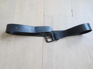 Levi's broekriem, donker blauw, maat 85 beschikbaar voor biedingen
