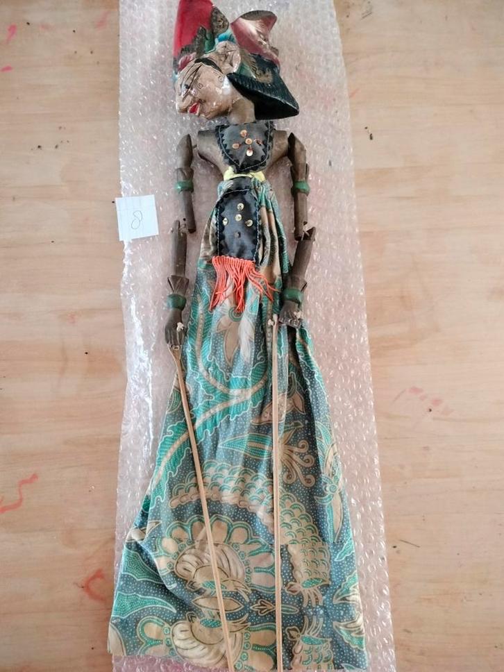 Oude Wajangpop uit de jaren '40-'50, Antiek en Kunst, Kunst | Niet-Westerse kunst, Ophalen of Verzenden