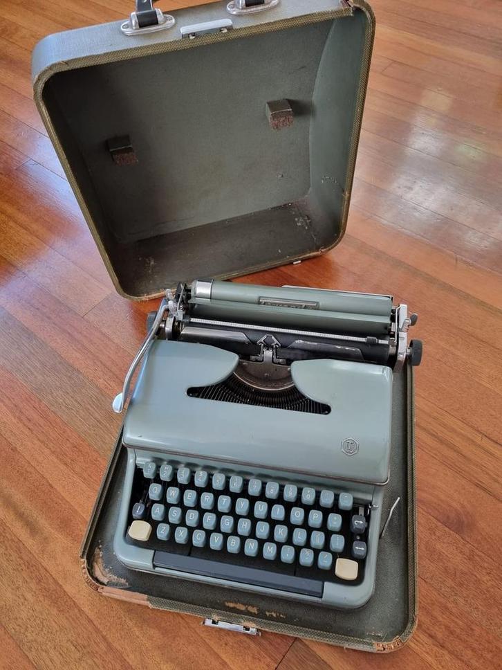 Typemachine, Diversen, Typemachines, Gebruikt, Ophalen