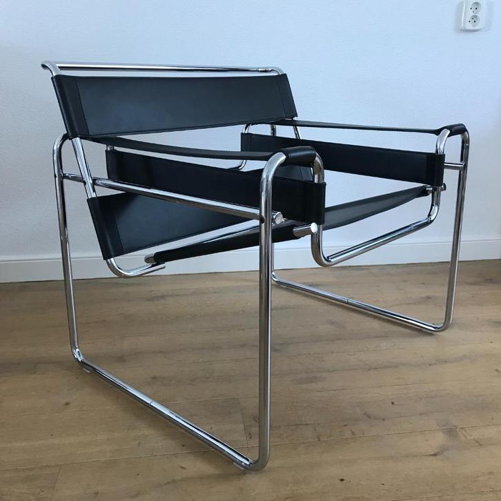 Knoll studio model Wassily B3 chair designer Marcel Breuer, Huis en Inrichting, Fauteuils, Leer, Ophalen