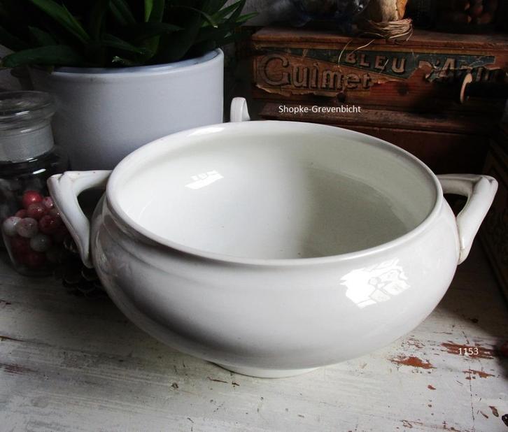 Oude groenten terrine op voet  NIMY, Antiek en Kunst, Antiek | Servies los, Ophalen of Verzenden