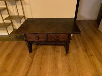 Antieke koloniale salontafel massief hout 19e eeuw beschikbaar voor biedingen