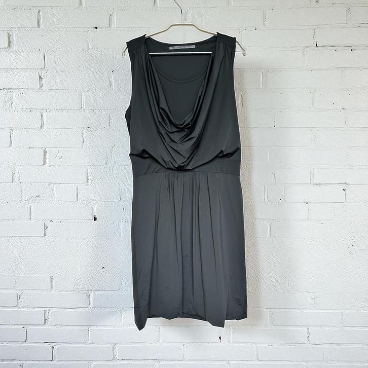Cora Kemperman Jurk Maat L Donker Grijs Gedrapeerd Midi, Kleding | Dames, Jurken, Zo goed als nieuw, Maat 42/44 (L), Grijs, Onder de knie