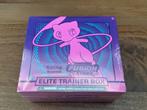 Pokémon Fusion Strike – (ETB) – Sealed – Light Damaged, Ophalen of Verzenden, Nieuw, Boosterbox