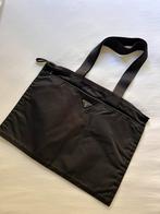 Prada tote bag black, Sieraden, Tassen en Uiterlijk, Tassen | Reistassen en Weekendtassen, 40 tot 60 cm, 30 cm of meer, Zwart