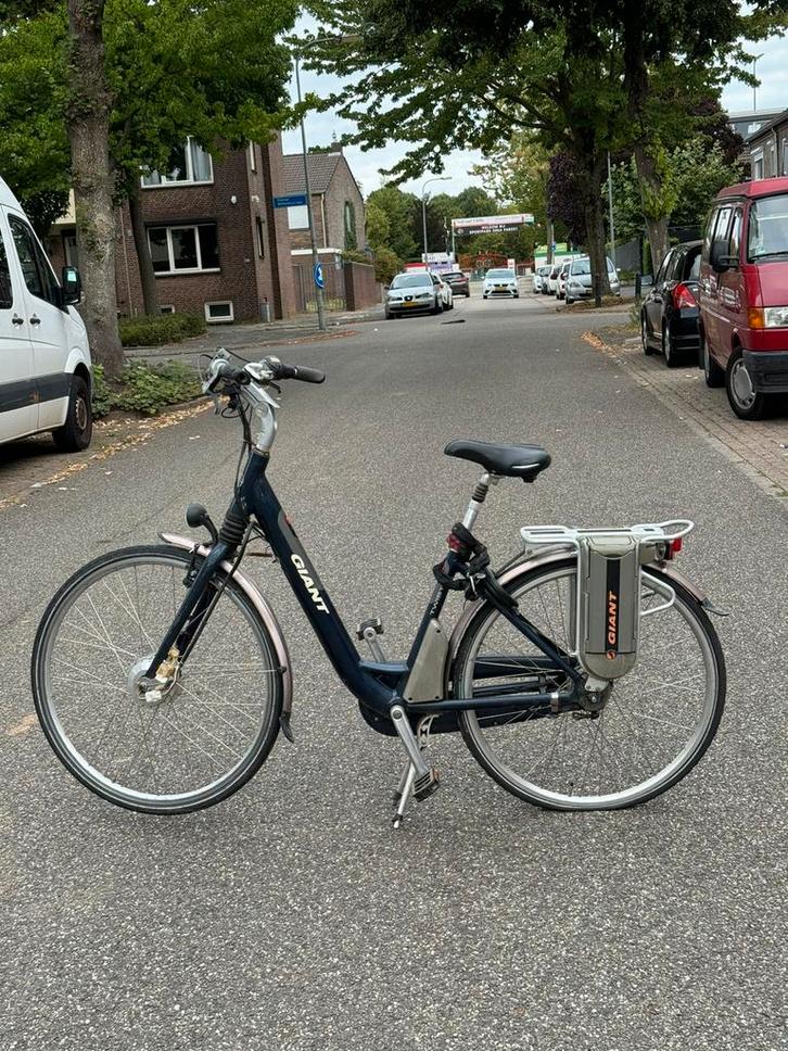 Giant Twist, Fietsen en Brommers, Elektrische fietsen, Gebruikt, Giant, 51 tot 55 cm, 30 tot 50 km per accu, Ophalen