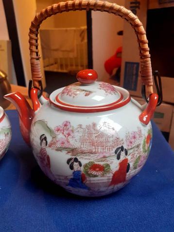Handgeschilderde Japanse theepot met theelichtje  beschikbaar voor biedingen