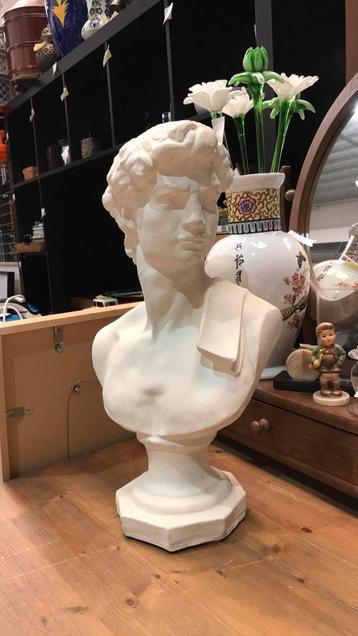 Borstbeeld Michael Angelo.  beschikbaar voor biedingen