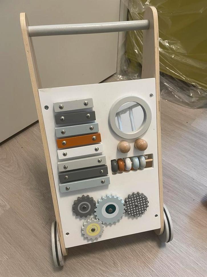 Houten loopwagen - babywalker – nette staat, Kinderen en Baby's, Speelgoed | Babyspeelgoed, Zo goed als nieuw, Auto, Met licht