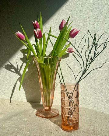 Vintage Trompetvaas art Deco lichtroze glaswerk zomer vaas beschikbaar voor biedingen