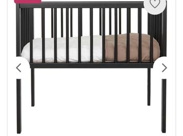 Babywiegje met matras beschikbaar voor biedingen