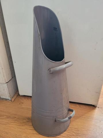 Vintage Kolenkit / Kolenemmer beschikbaar voor biedingen