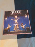 Queen 7" singel - Another one bites the dust, Ophalen of Verzenden, Zo goed als nieuw, Overige formaten, Poprock
