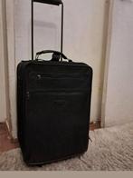 Te koop,Essentiale merk reiskoffer/handaggage met 2xstevige, Ophalen