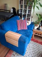 Robuuste blauwe velours fauteuil (+ bijpassende hocker), Huis en Inrichting, Ophalen, Gebruikt