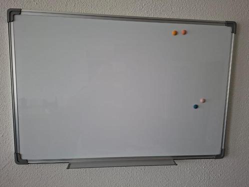 Magnetisch whiteboard 60 x 90 cm + 4 pastelmagneten – als ni, Huis en Inrichting, Woonaccessoires | Memoborden, Zo goed als nieuw