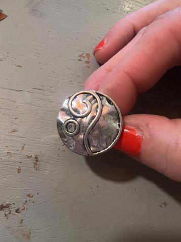 Vintage retro jugendstil grote ring zilverkleur boho sieraad beschikbaar voor biedingen