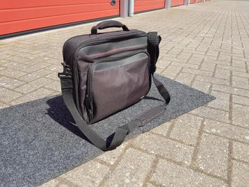 Laptoptas beschikbaar voor biedingen