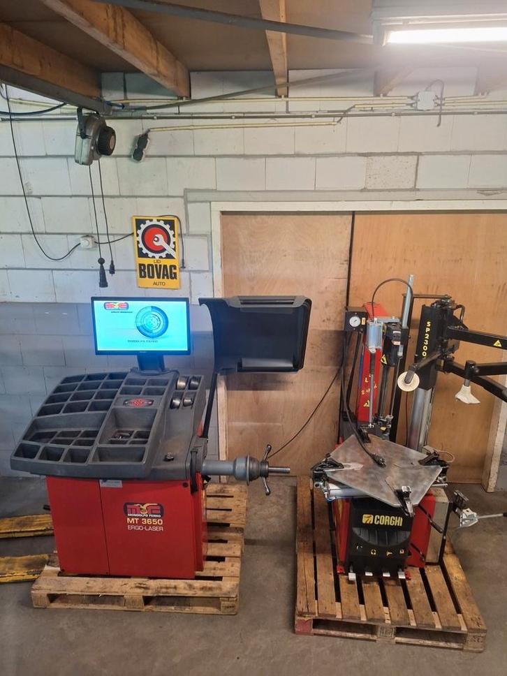 Set bandenapparaat balanceer machine Corghi  hulparm lazer, Auto diversen, Autogereedschap, Ophalen