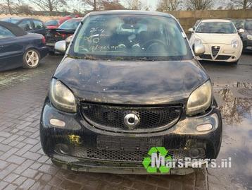 Snijdeel voor van een Smart Forfour (ER2) beschikbaar voor biedingen