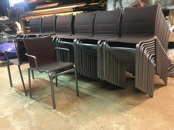 185 Alias bigframe stoel stoelen stapelbaar partij horeca, Huis en Inrichting, Stoelen, Gebruikt, Vijf, Zes of meer stoelen, Stof
