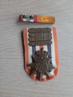 medaille Orde en Vrede met jaartallen, KNIL? 1946-49 + baton, Lintje, Medaille of Wings, Ophalen of Verzenden, X, Nederland