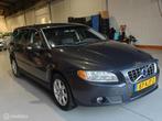 Volvo V70 2.0 146pk H5 Limited Edition Clima Leder Trekhaak, Auto's, 145 pk, 4 cilinders, Handgeschakeld, 1467 kg
