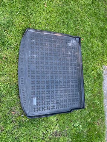 Kofferbakmat renault megane 4 estate beschikbaar voor biedingen