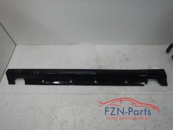 Mercedes-Benz ML-Klasse Sideskirt links beschikbaar voor biedingen