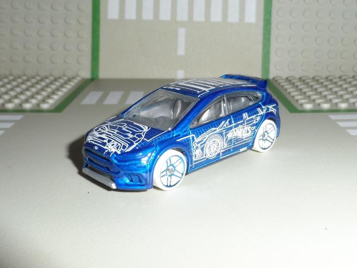 Hot Wheels - Ford Focus RS (donker-blauw) 1:64, Hobby en Vrije tijd, Modelauto's | Overige schalen, Nieuw, Auto, Ophalen of Verzenden