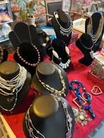 Grote collectie sieraden in gereedschap onderdele en doosjes, Ophalen of Verzenden, Nieuw, Overige typen