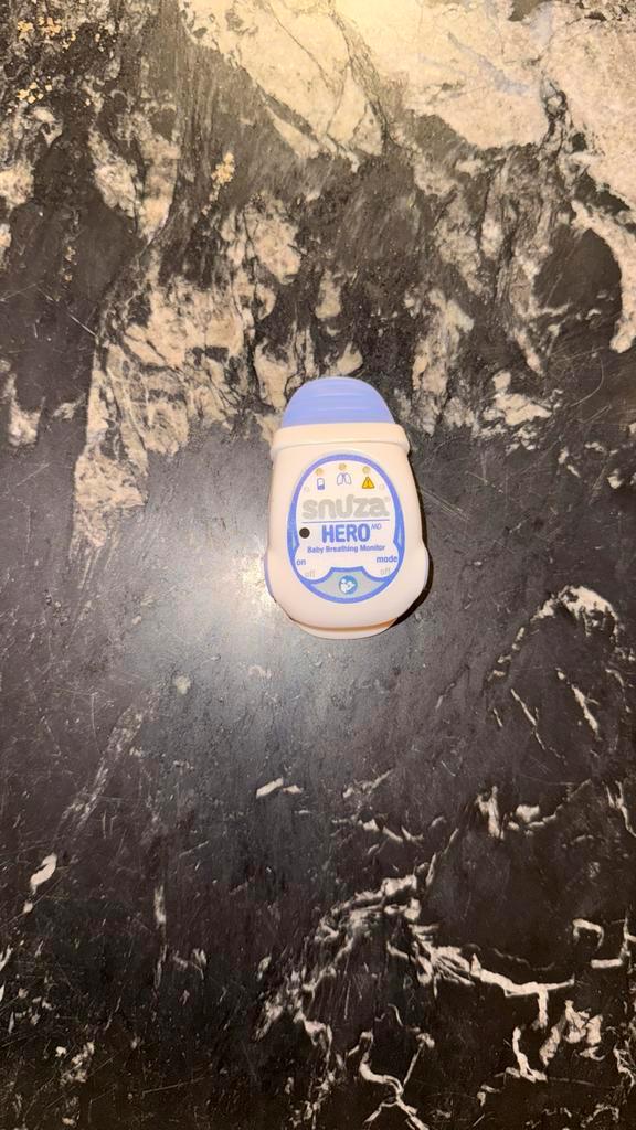 Snuza Hero MD Ademhalingsmonitor - Zo goed als nieuw, Kinderen en Baby's, Babyfoons, Zo goed als nieuw, Minder dan 100 meter, Digitaal
