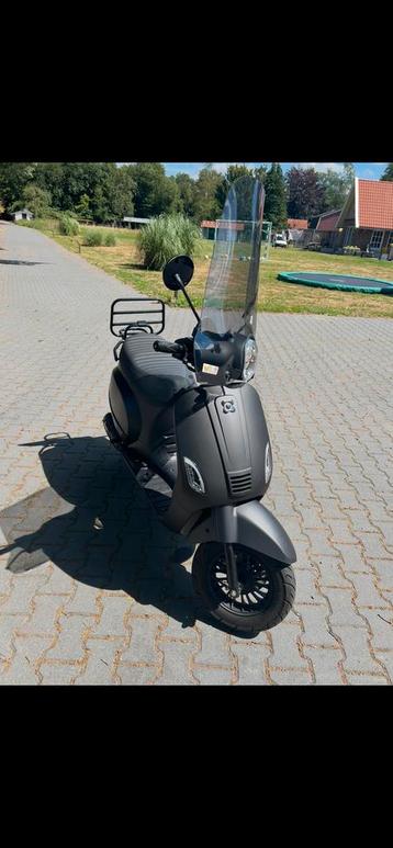AGM VX50, weinig km’s beschikbaar voor biedingen