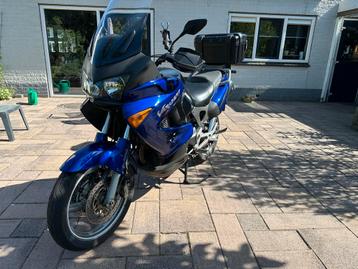 Honda Varadero xl 1000-sd02 lage KM! beschikbaar voor biedingen