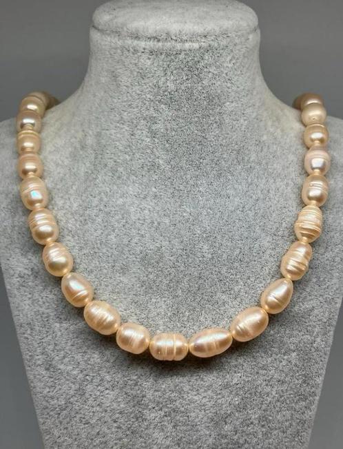 Echte parel ketting met zilveren sluiting – €30, Sieraden, Tassen en Uiterlijk, Kettingen, Nieuw, Zilver, Overige kleuren, Met edelsteen