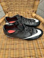 Niks voetbalschoenen, Ophalen of Verzenden, Gebruikt, Schoenen