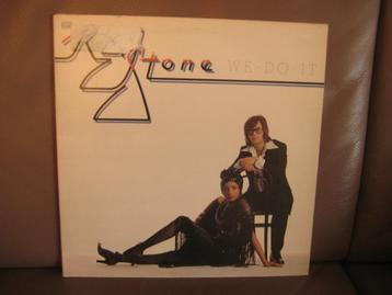 R & J Stone – We Do It beschikbaar voor biedingen