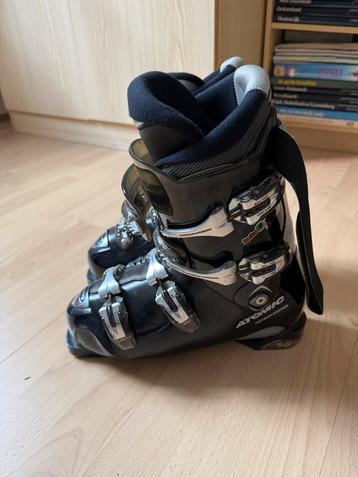 Atomic Skischoenen Maat 42 beschikbaar voor biedingen