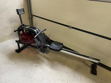 Nieuwe Waterroeier | Grote tank | Eenvoudig verplaatsbaar beschikbaar voor biedingen