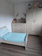Baby/peuter/kleuterkamer -Bed,Kast,Commode,wandplank Palermo, Ophalen, Zo goed als nieuw, Jongetje of Meisje