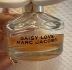 Marc Jacobs Daisy Love Parfum - Halfvol, Ophalen of Verzenden, Gebruikt