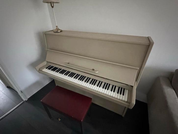 Beige Akoustische Piano, Muziek en Instrumenten, Piano's, Nieuw, Piano, Overige kleuren, Ophalen of Verzenden